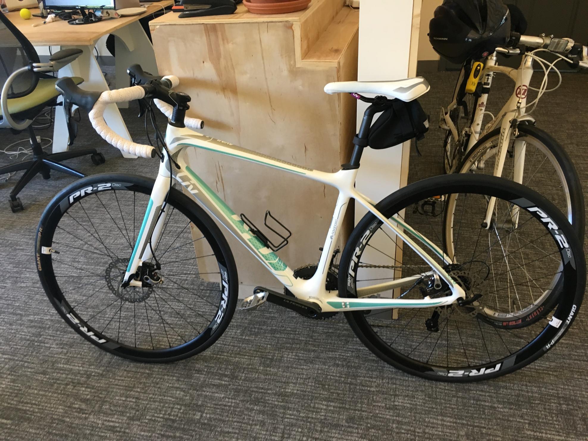 2015 Giant Avail White