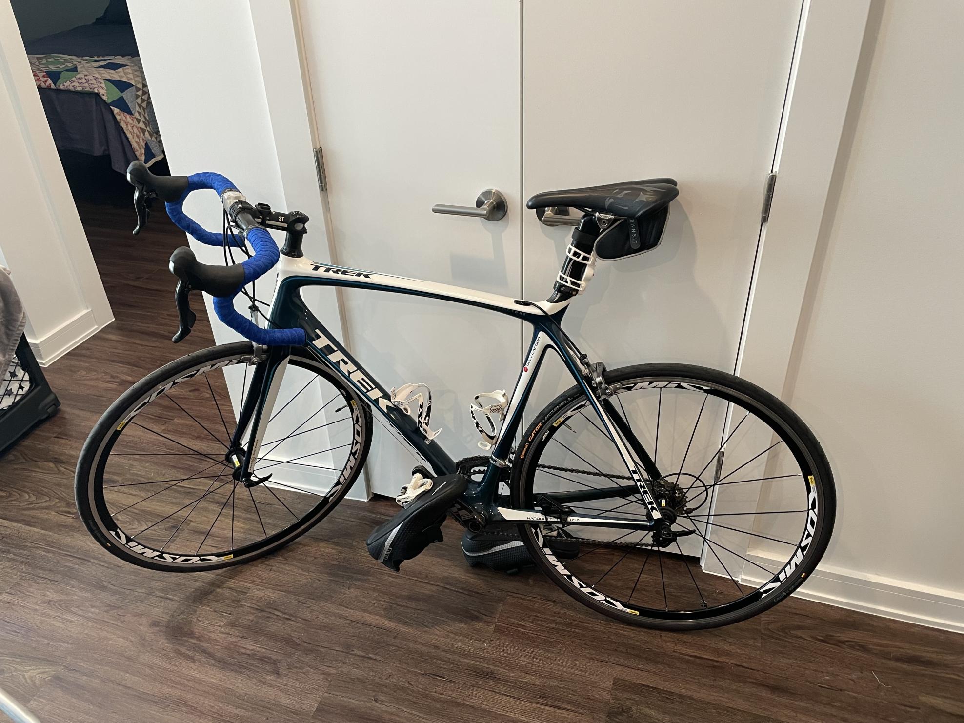 2009 Trek Madone 6.9 Pro White and Blue