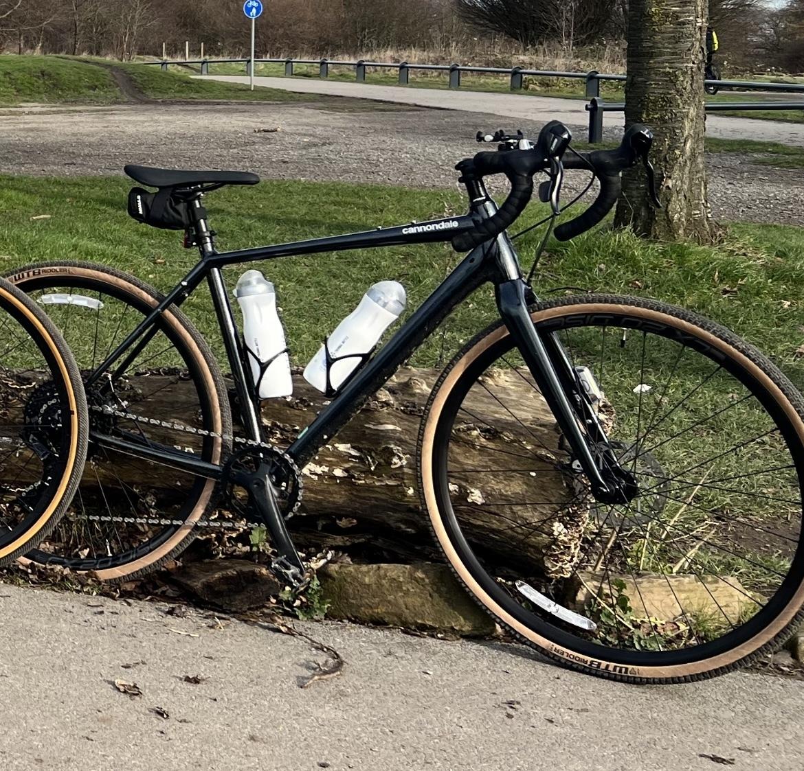 2022 Cannondale Topstone 4 Black