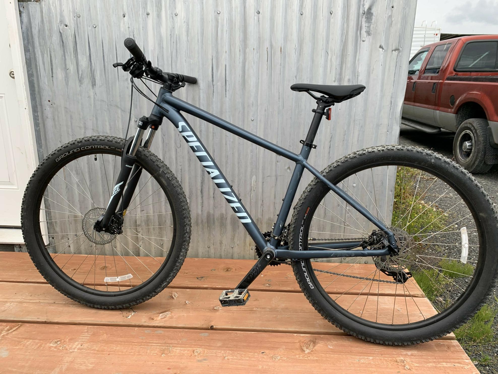2020 Specialized Rock Hopper Blue