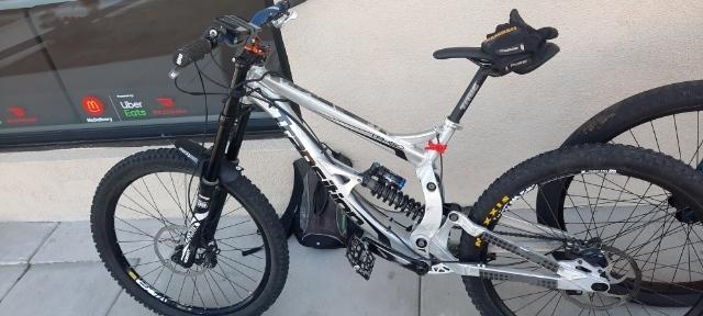 Transition Bikes TR450 Silver, gray or bare metal