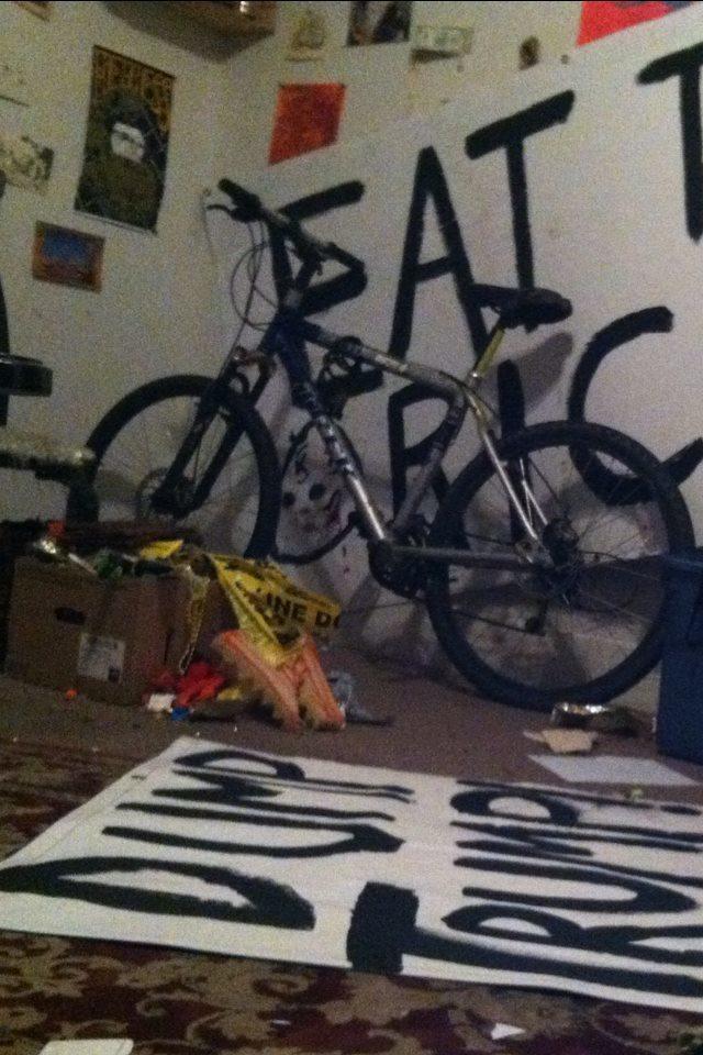 Trek mountain bike Silver or Gray