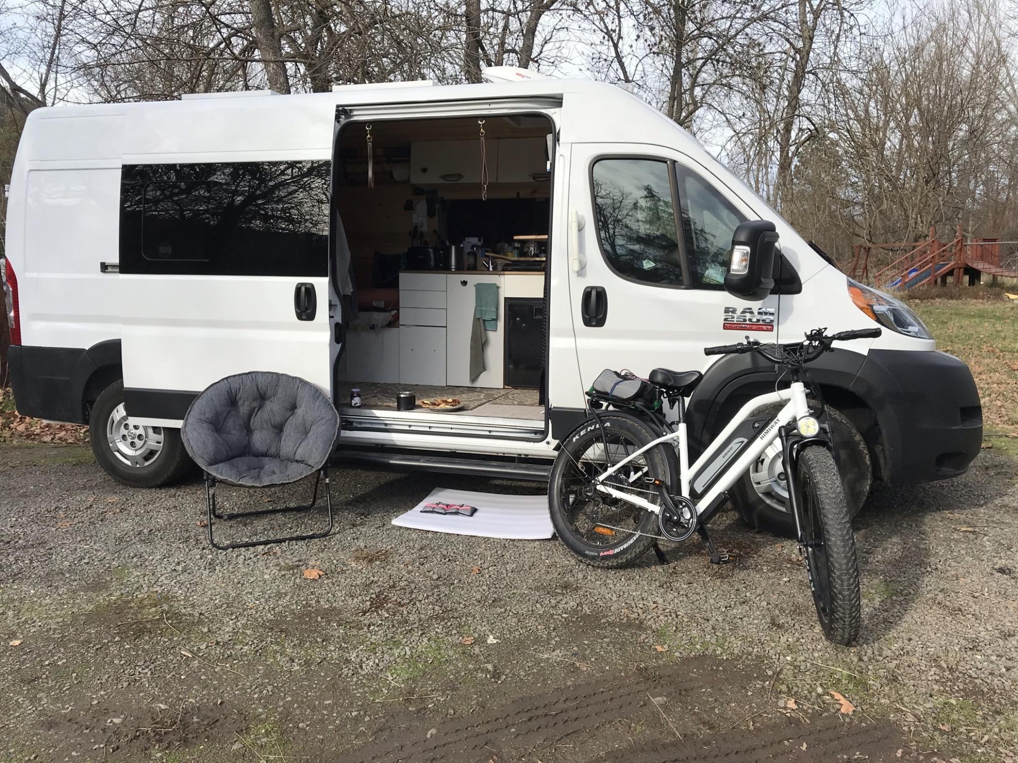 2020 Himiway Step Thru White and Black