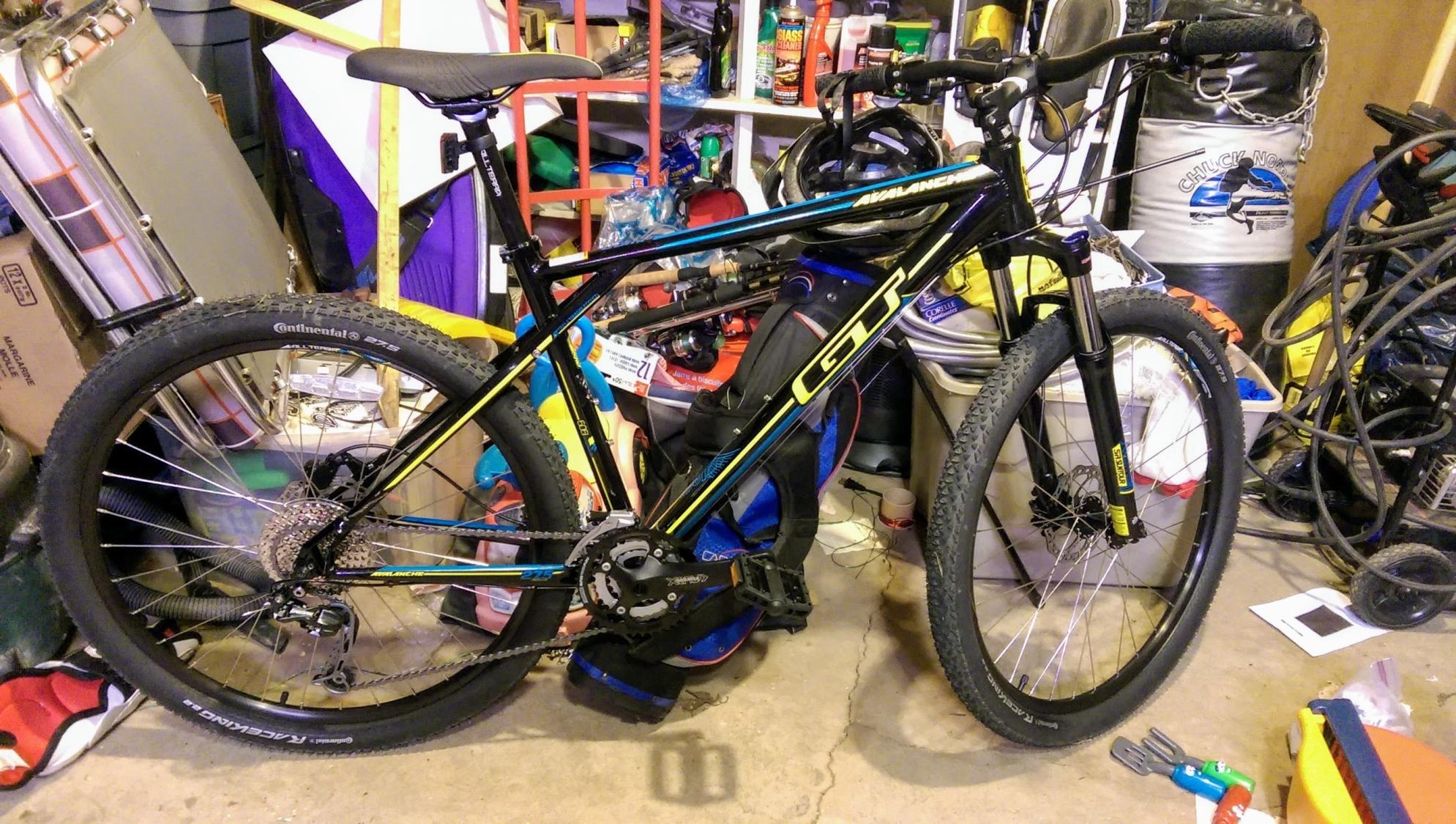 2015 GT Bicycles Avalanche Comp Black