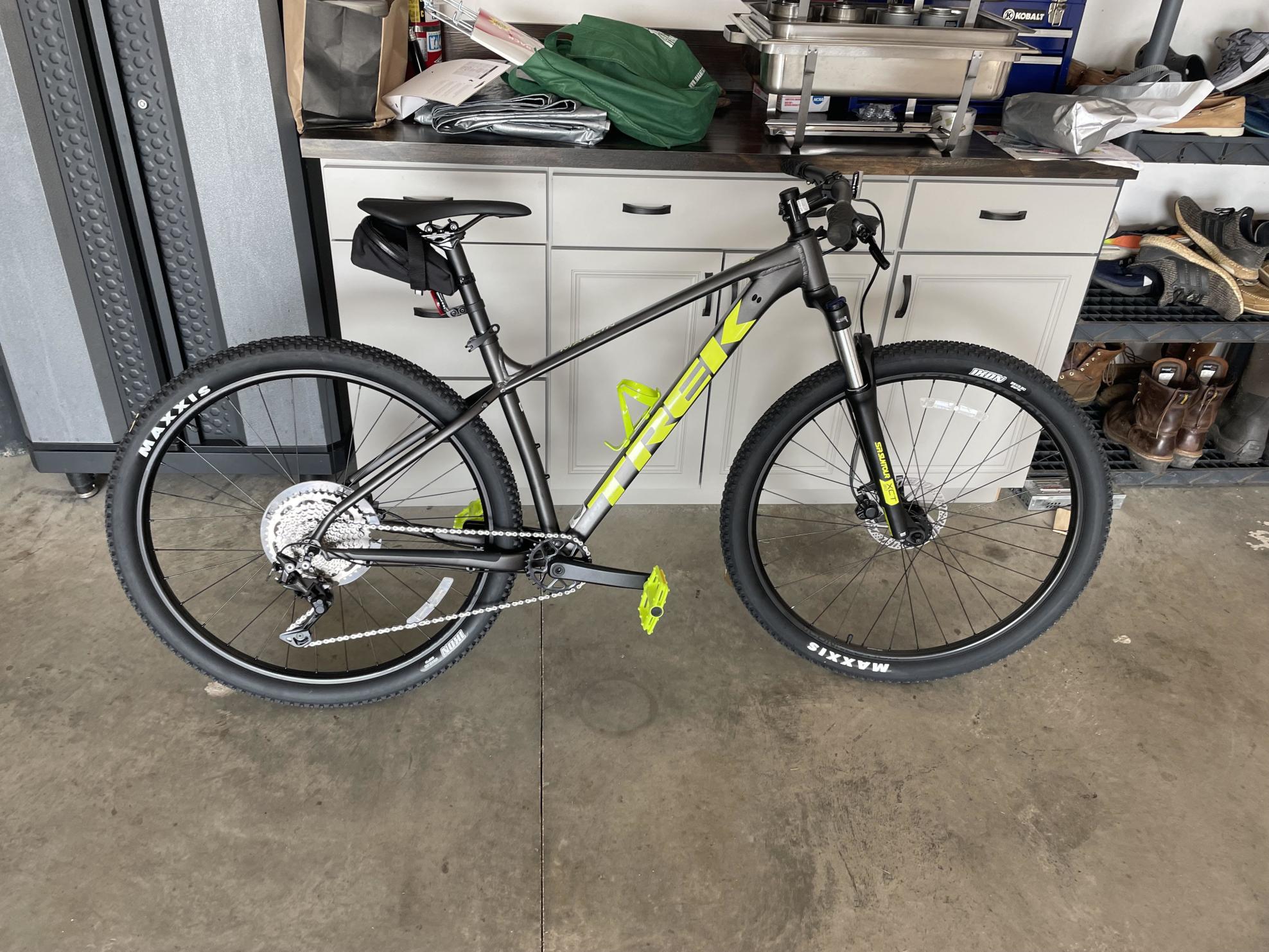 2021 Trek Marlin 6 Silver, gray or bare metal and Green