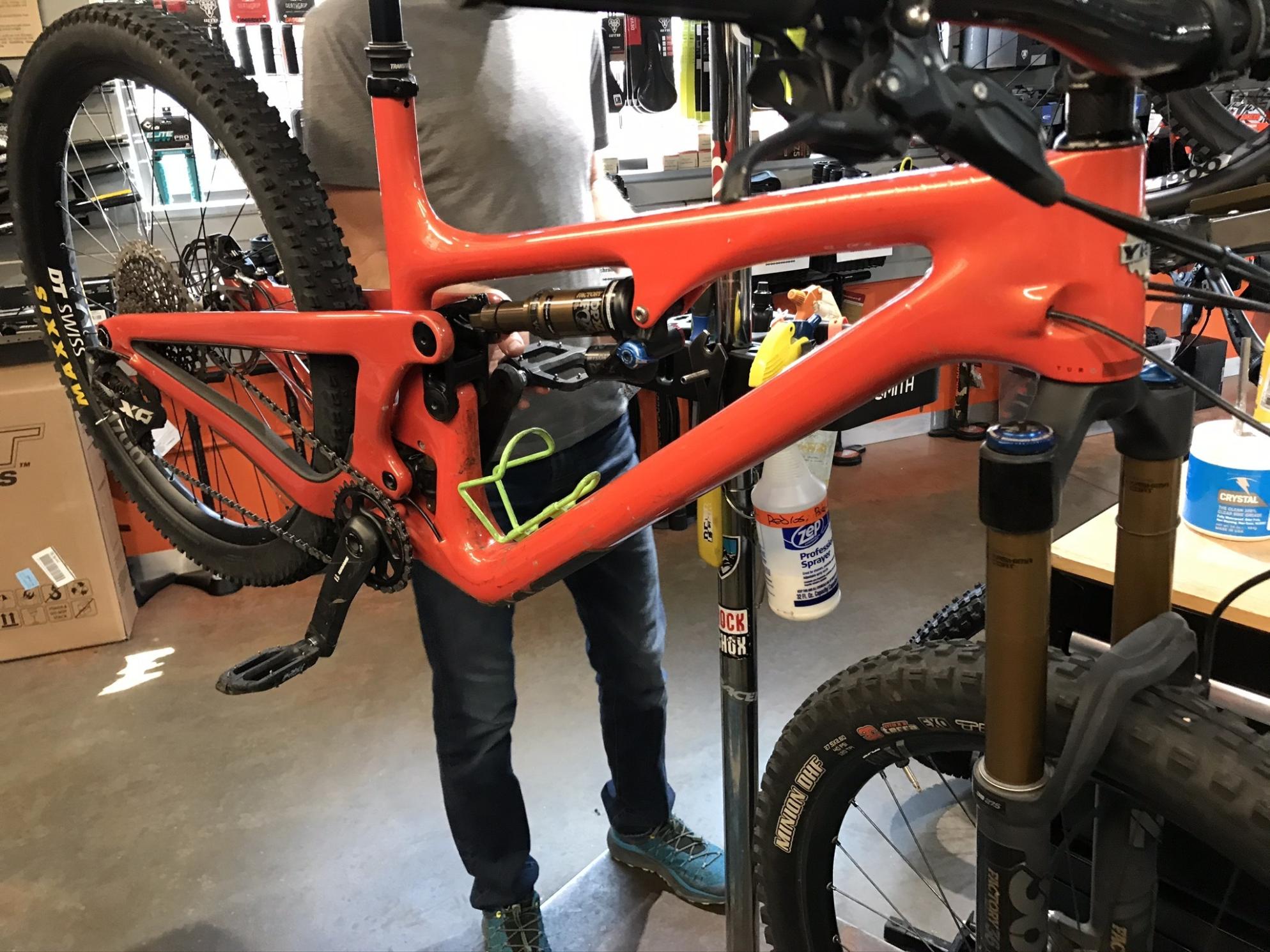 2020 Yeti sb 140 Orange
