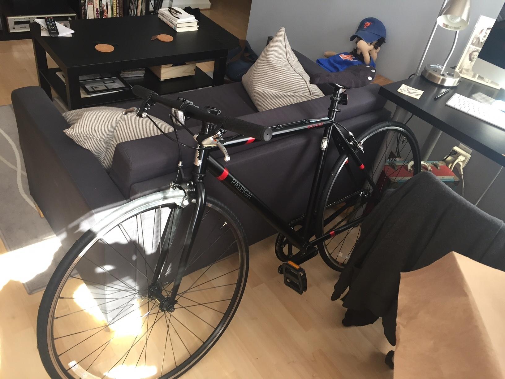 2016 Raleigh Hi-Ten Steel w/Track Geometry Black and Red