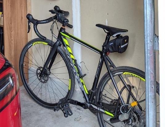 SCOTT Speedster CX 10 Disc Black and Yellow or Gold