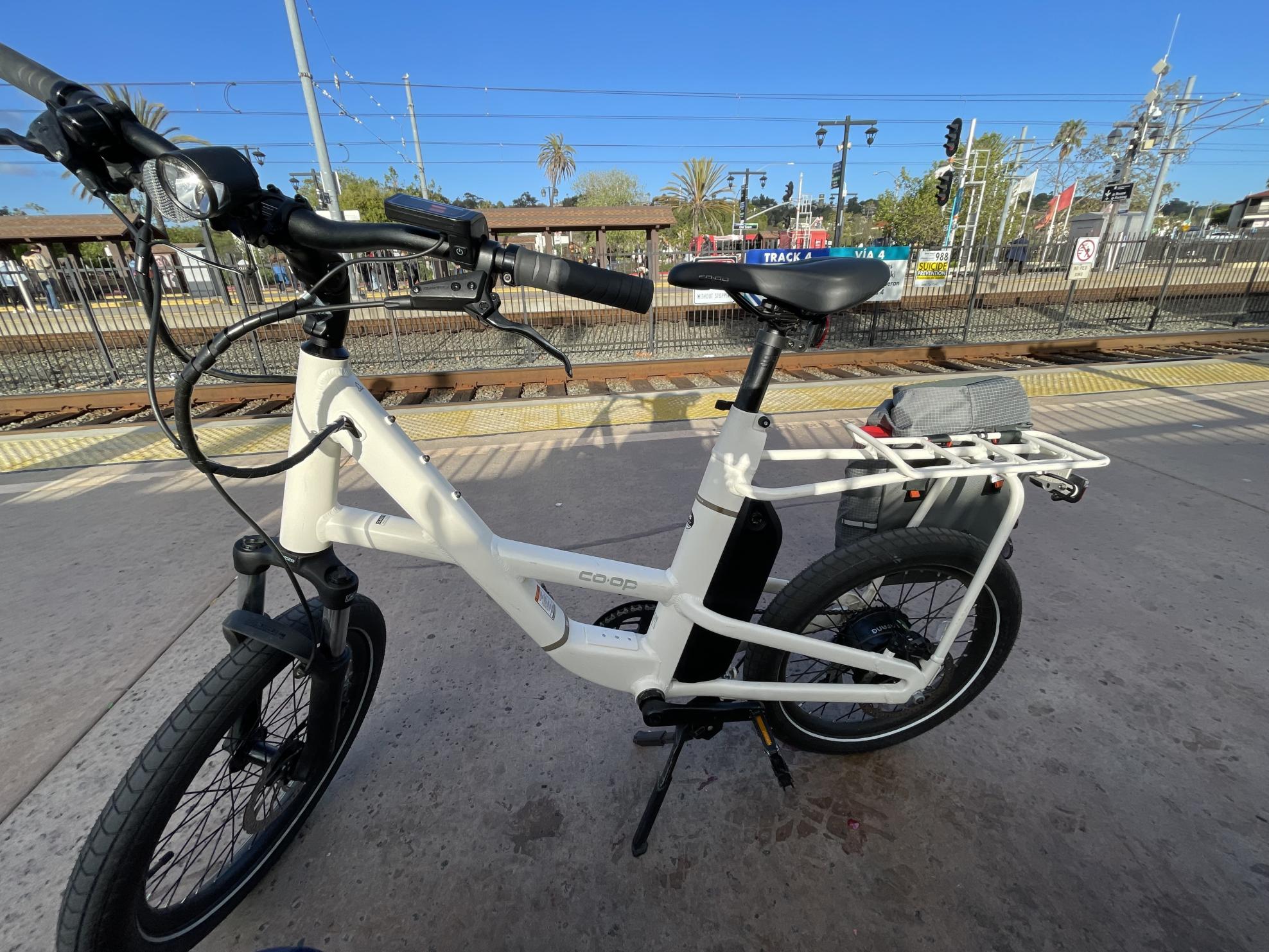 2023 REI Co-op CTY gen e1.1 White