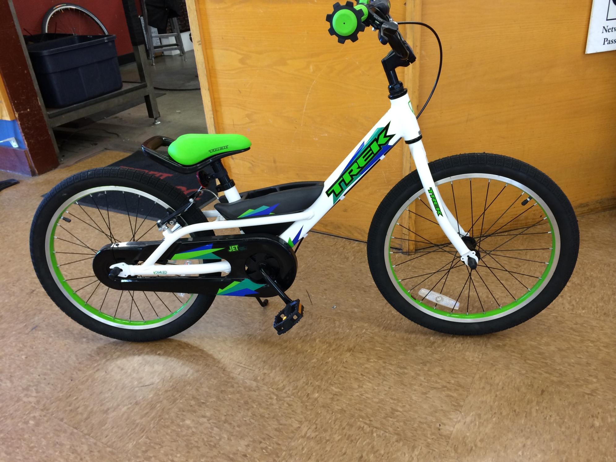 2015 Trek Jet 20  White and Green