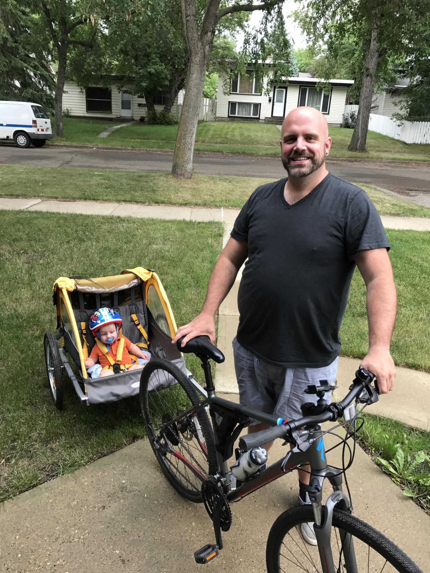 2016 Specialized Crosstrail Disc Silver, gray or bare metal and Red