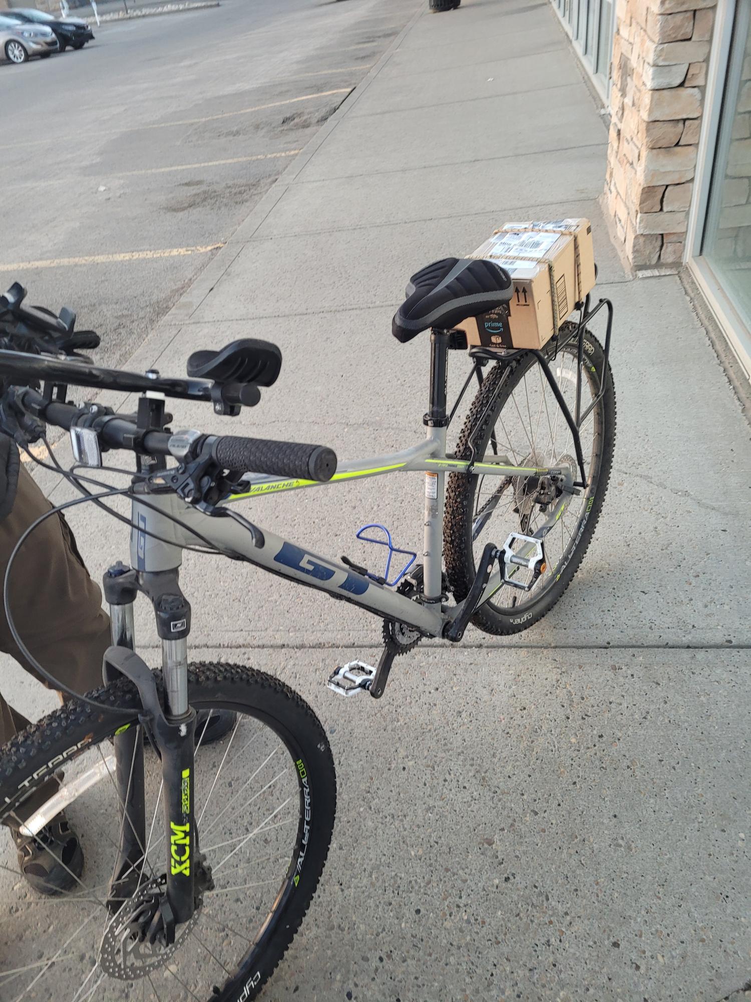 2018 GT Bicycles Avalanche Silver, gray or bare metal