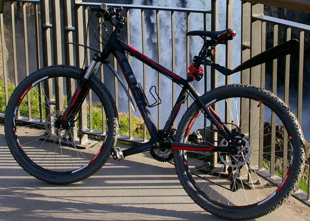 2011 Cube Analog Disc  Black