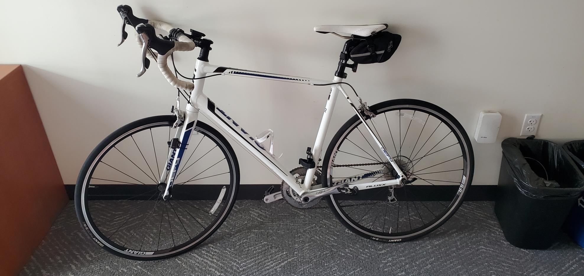 2014 Giant Defy 2 White