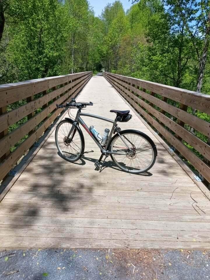 2016 Spot Acme Silver, gray or bare metal