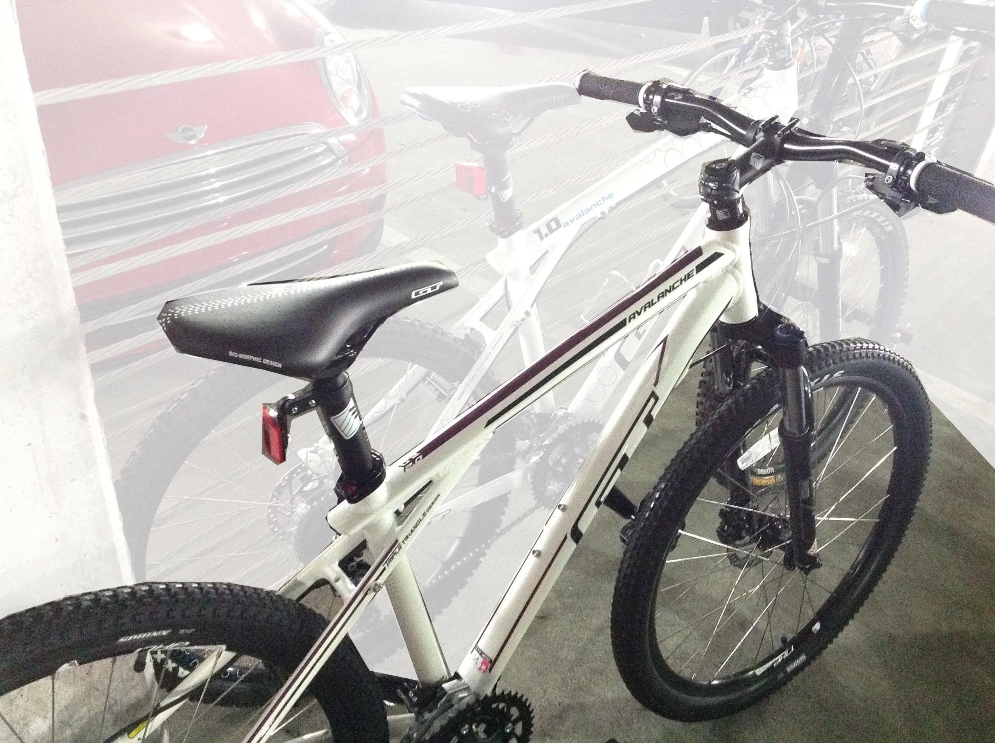 2012 GT Bicycles Avalanche White
