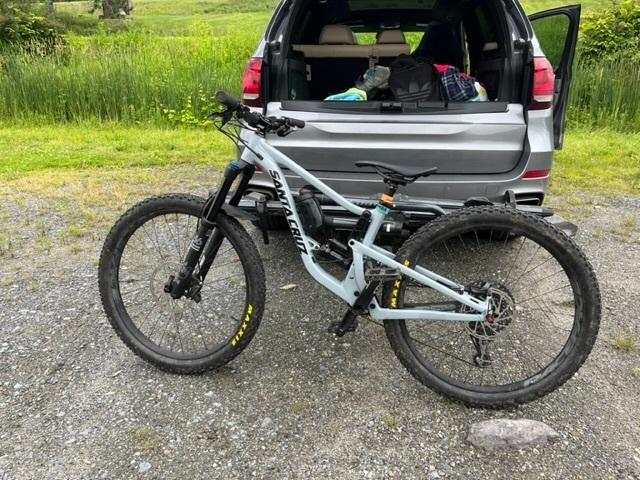 2019 Santa Cruz Bronson Silver, gray or bare metal and Black