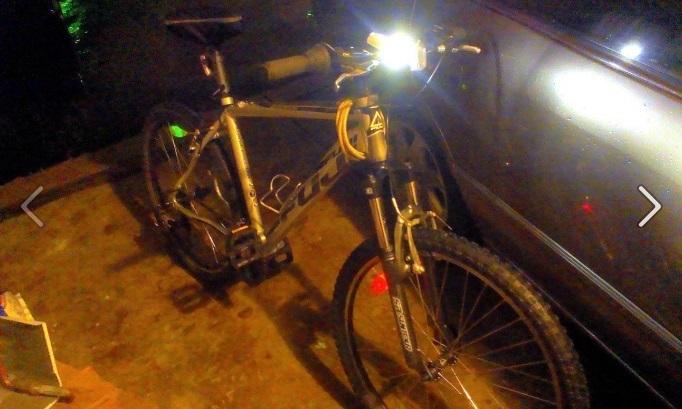2011 Fuji Nevada 4.0  Black