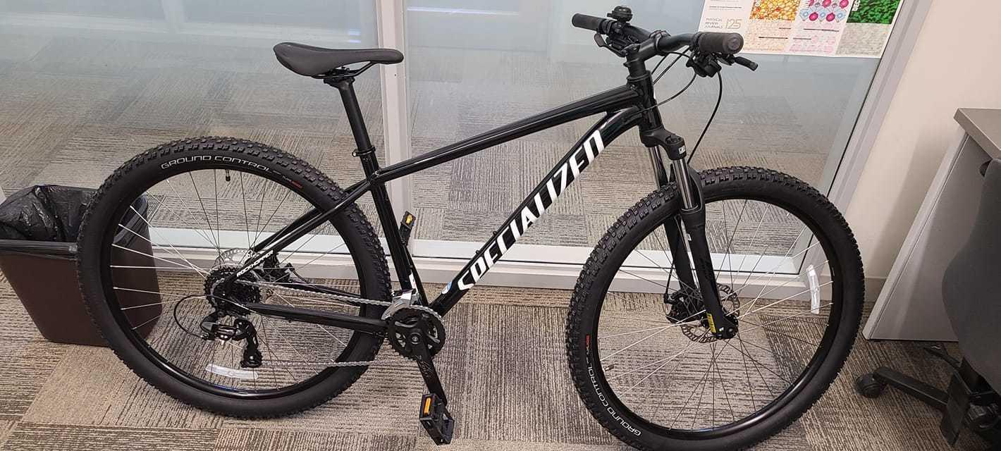 2020 Specialized Rockhopper Black