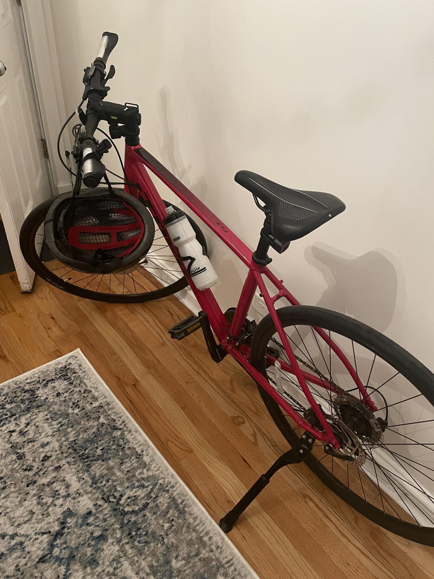 2021 Trek FX3 Medium Red