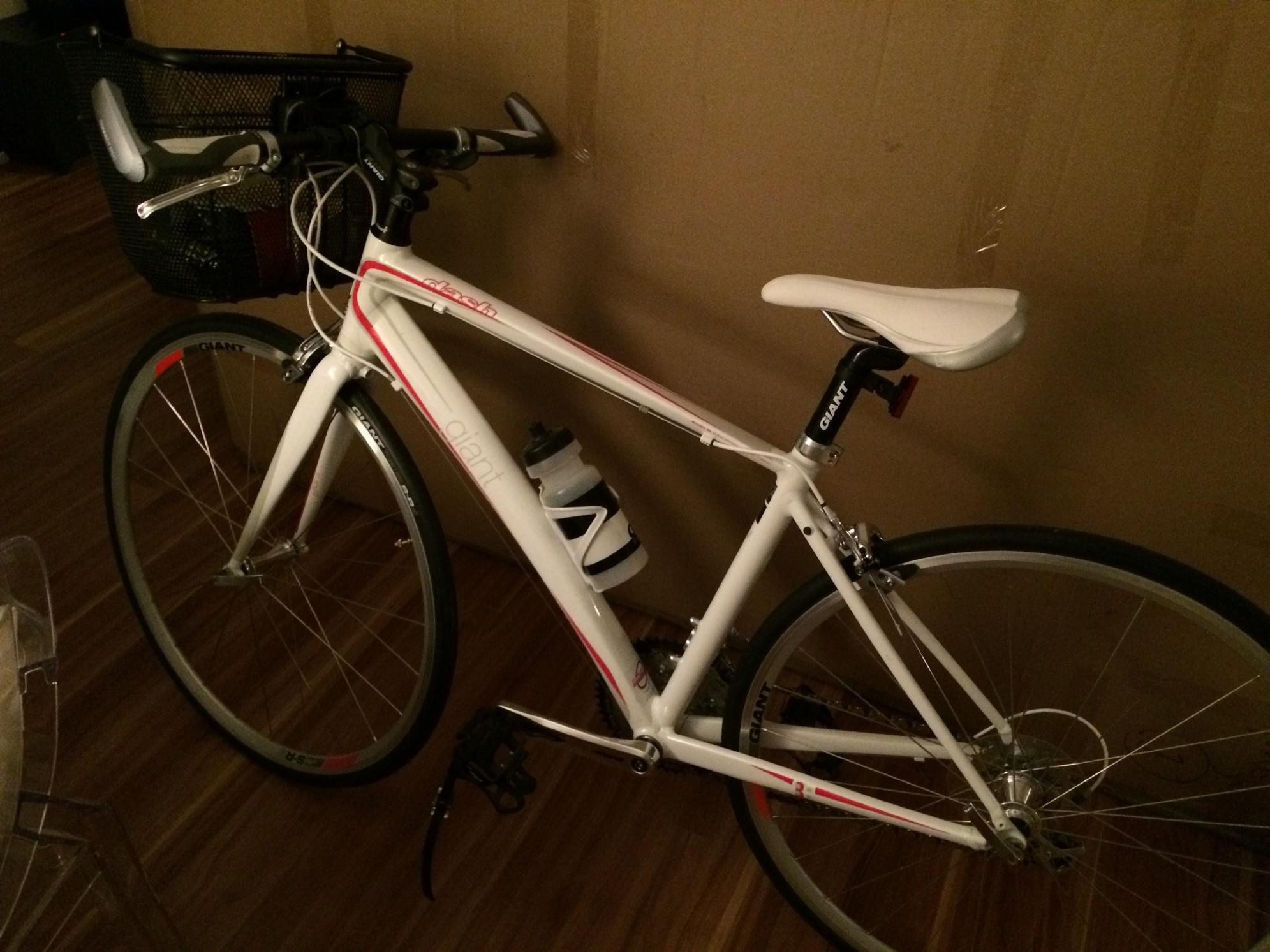 2013 Giant Dash 4 White