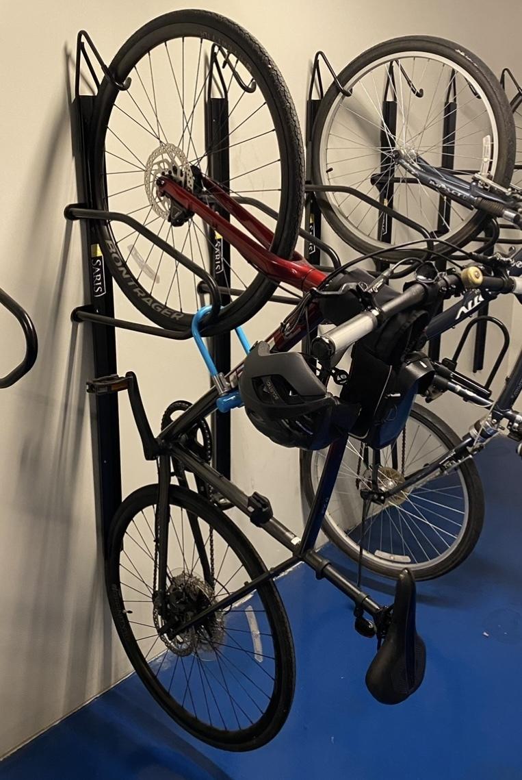 2021 Trek FX 4 DISC Red and Black