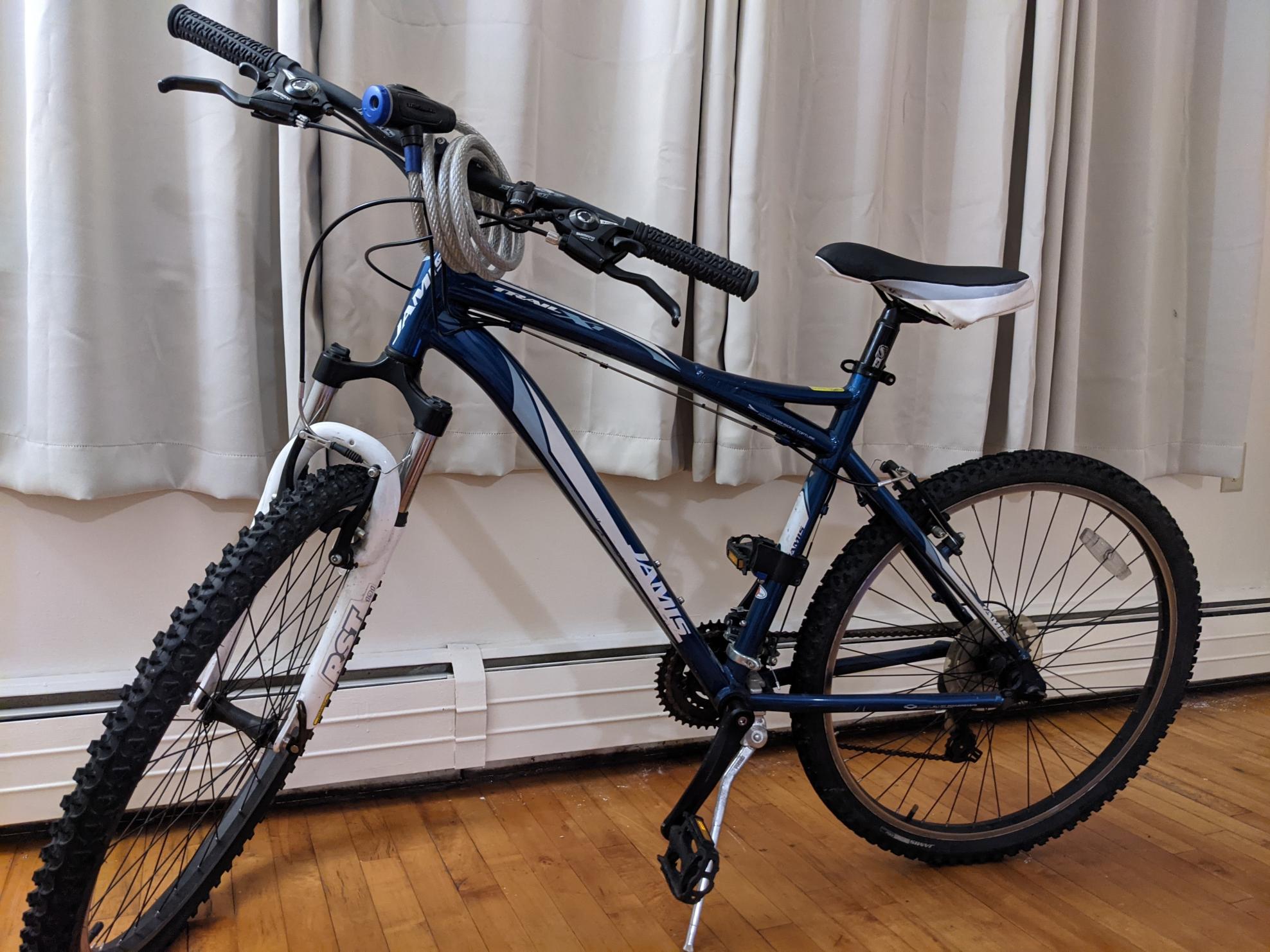 2012 Jamis Trail X1 Blue