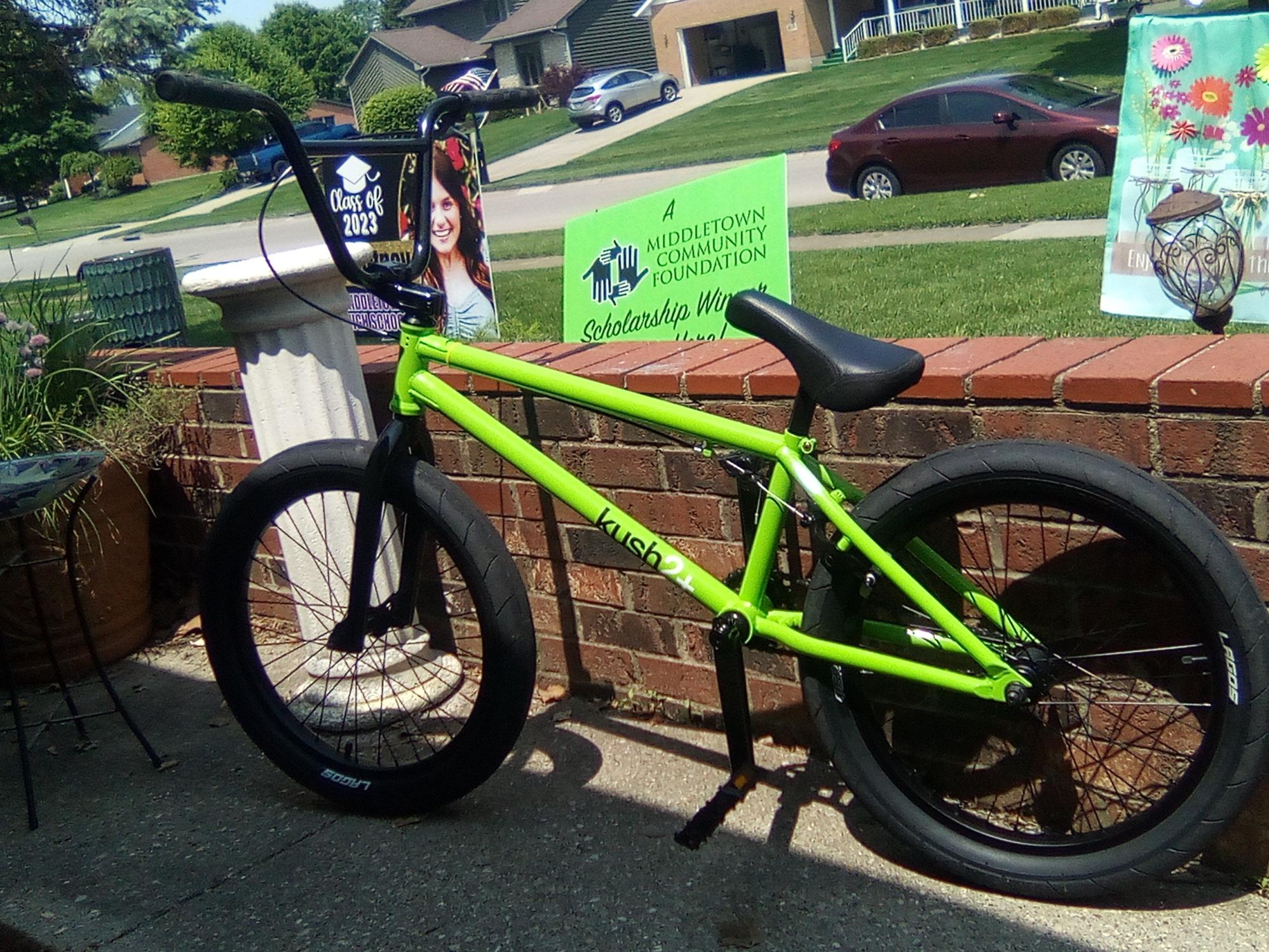 2023 Mafia Kush2+ Green and Black