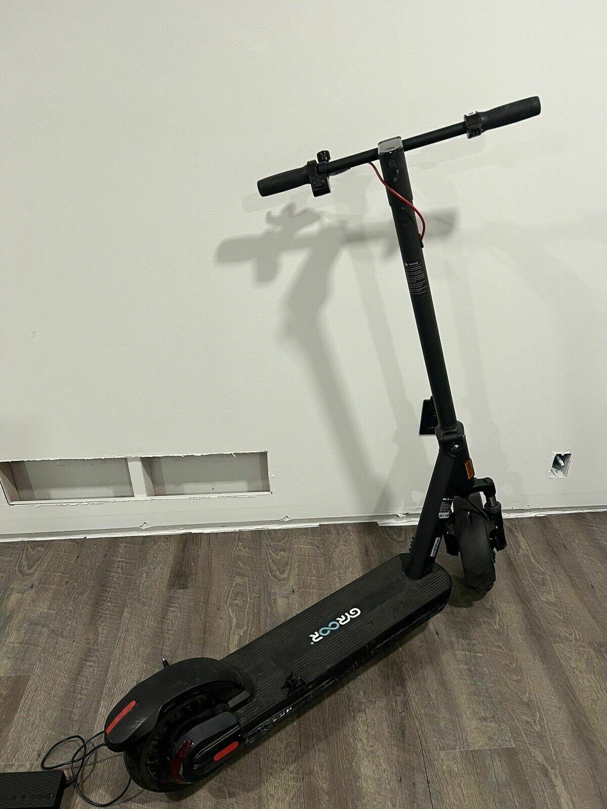 2023 Gyroor X8 NFC e-scooter Black