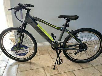 2022 Hyper HYP-E26-1104 Silver, gray or bare metal and Green