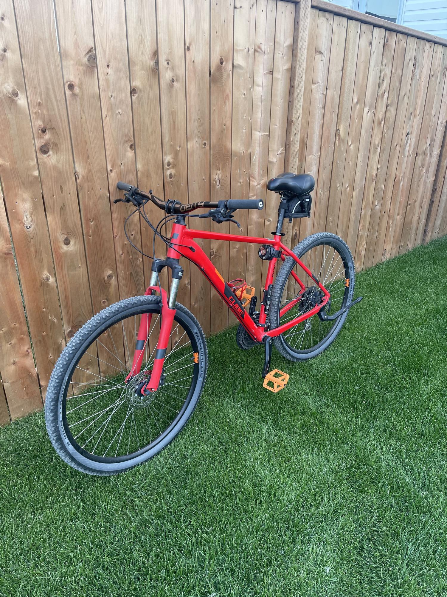 2020 Cube Red