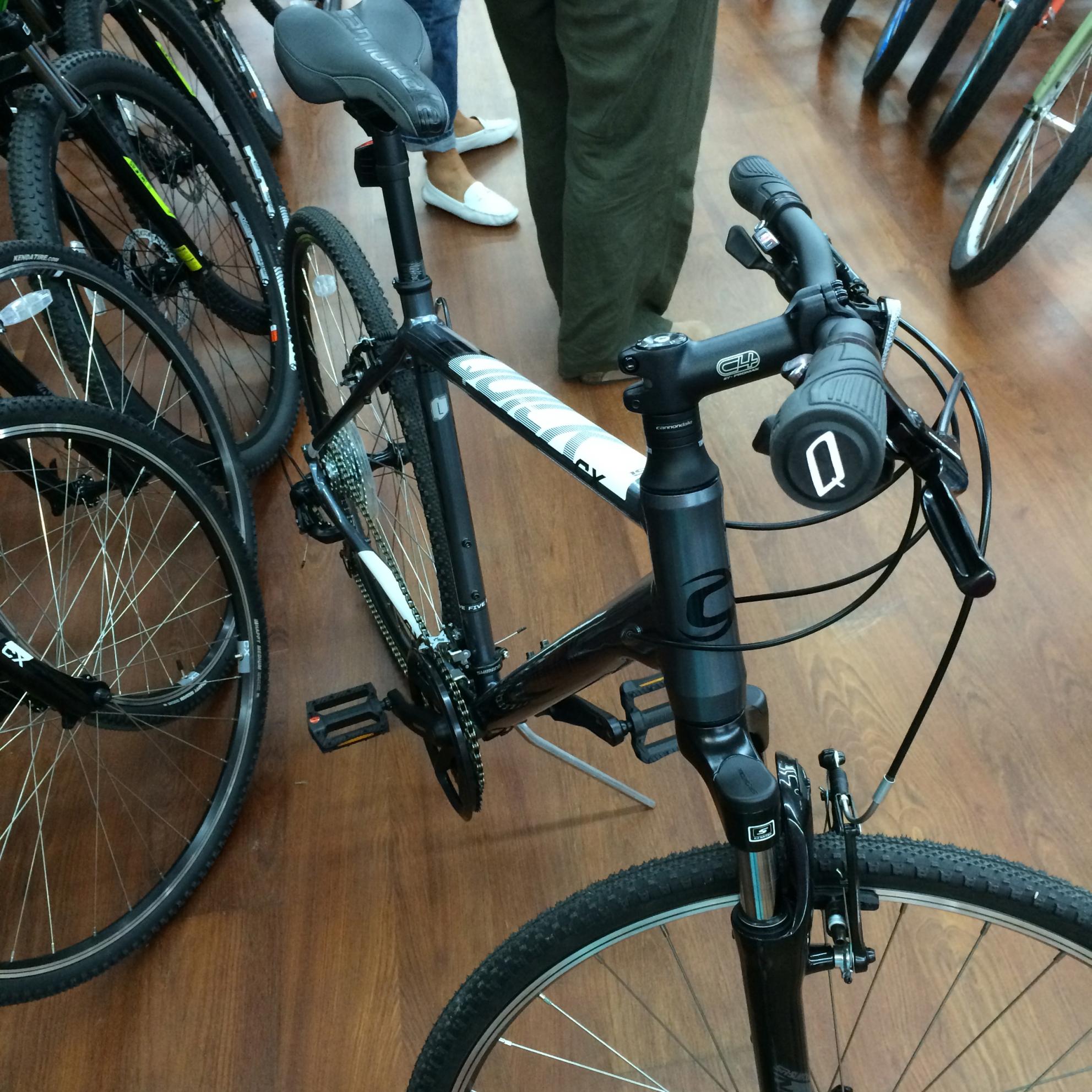 Cannondale 700 M Quick CX 5 Silver or Gray