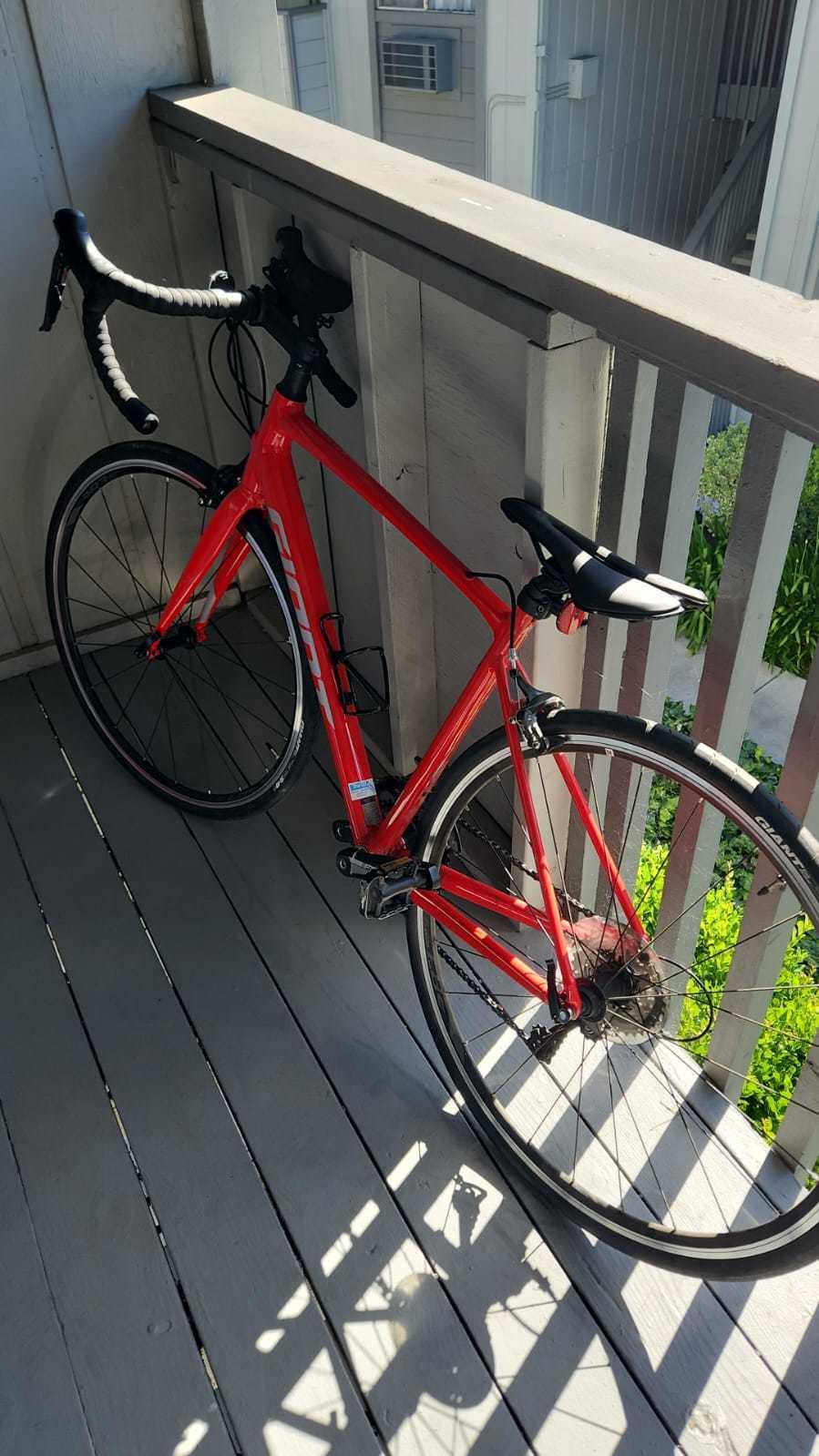 2021 Giant Contend 3 Red