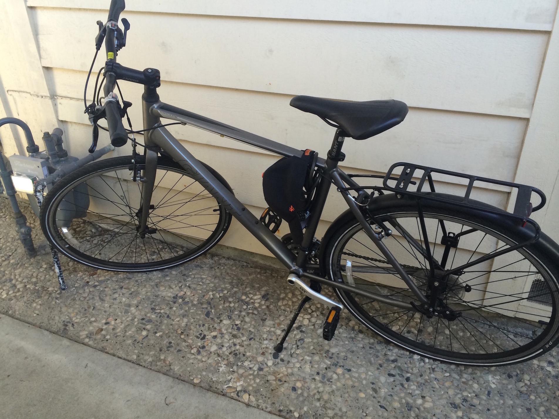 2012 Giant Escape City Silver or Gray