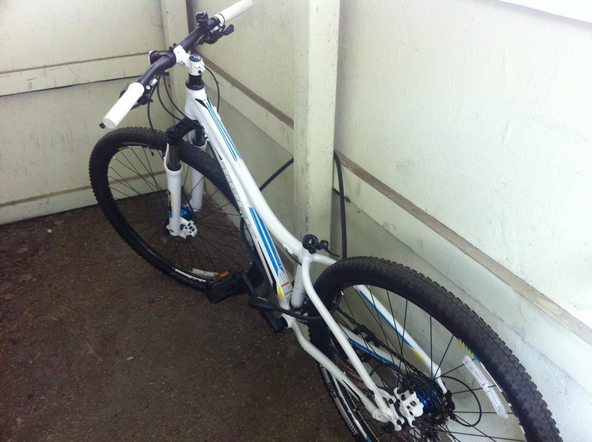 2014 Trek Cali S  White