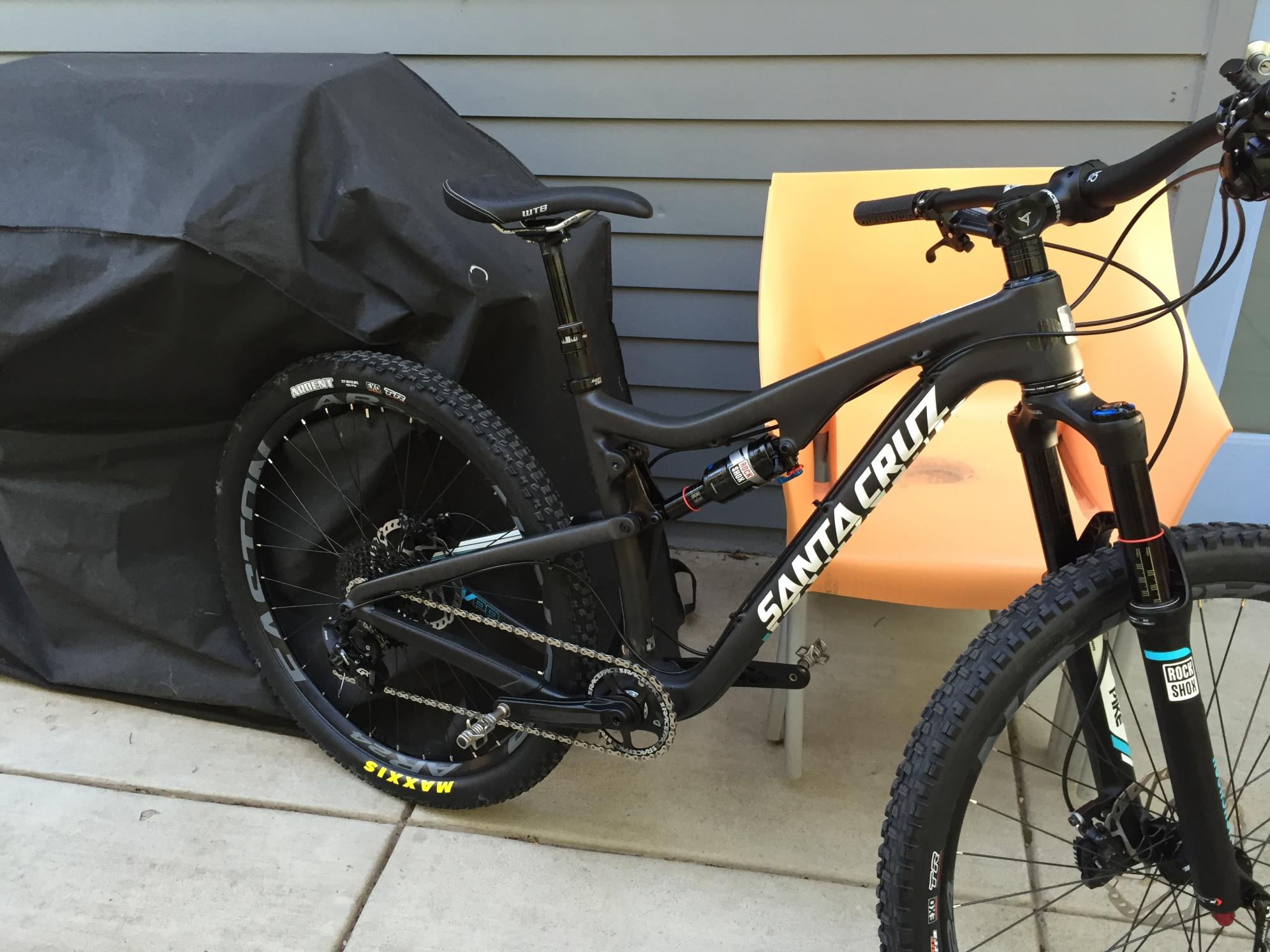 2015 Santa Cruz 5010 Black, White, and Teal