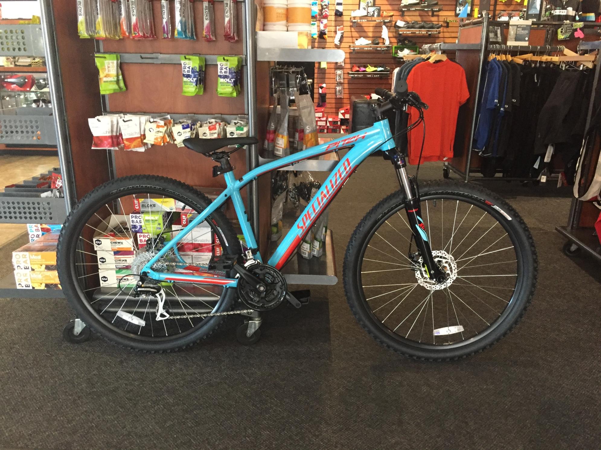 2017 Specialized Pitch Blue