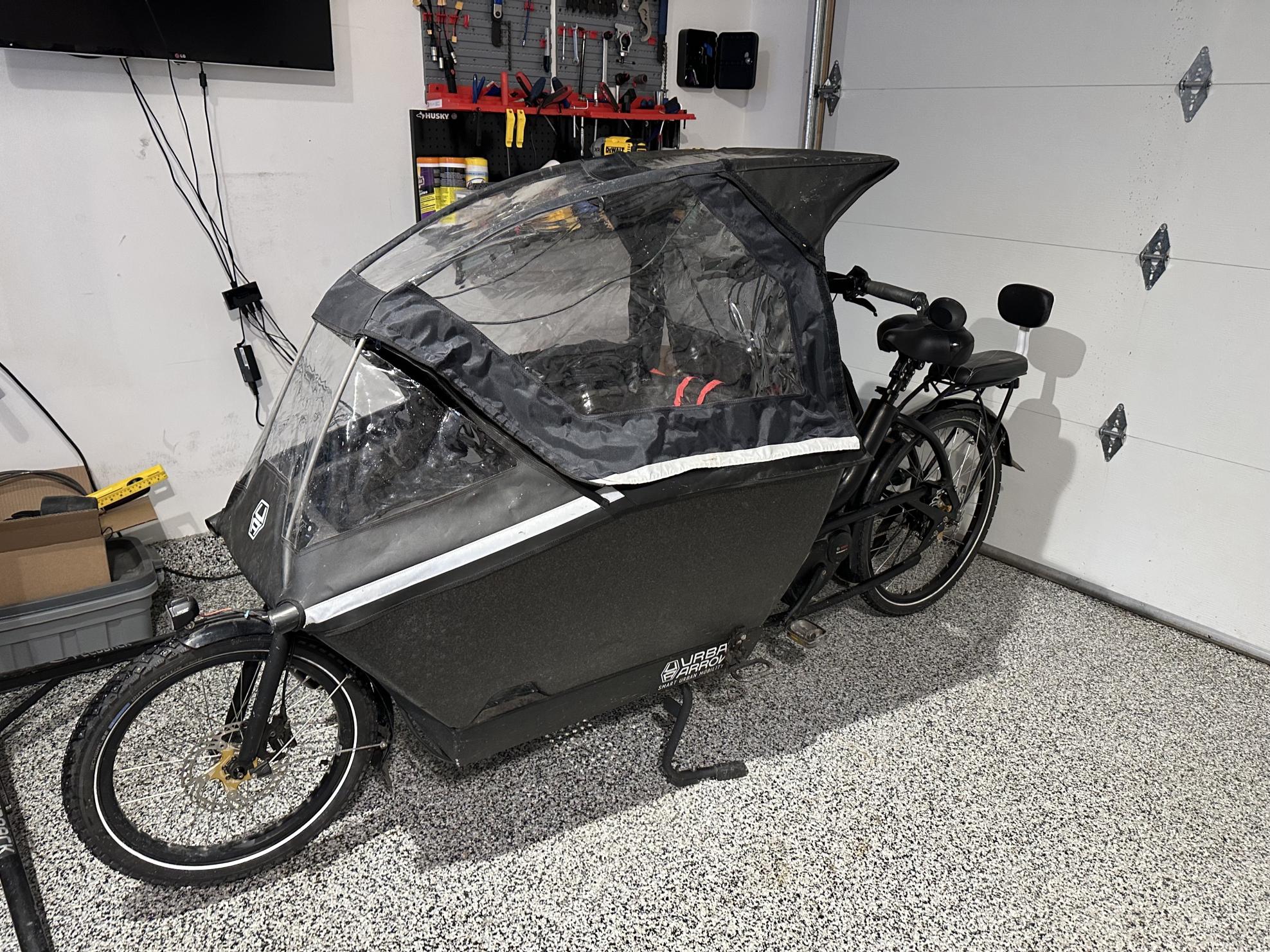 Urban Arrow Ubran Arrow cargo bike (front storage) Black