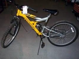 2008 Magna Exitor Yellow or Gold