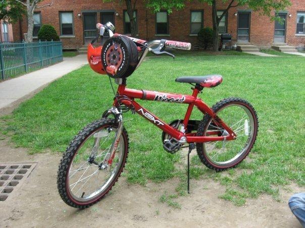 Dynacraft Next Wipeout 8536-61  Red