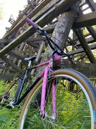 1991 Giant ATX 770 Black and Pink