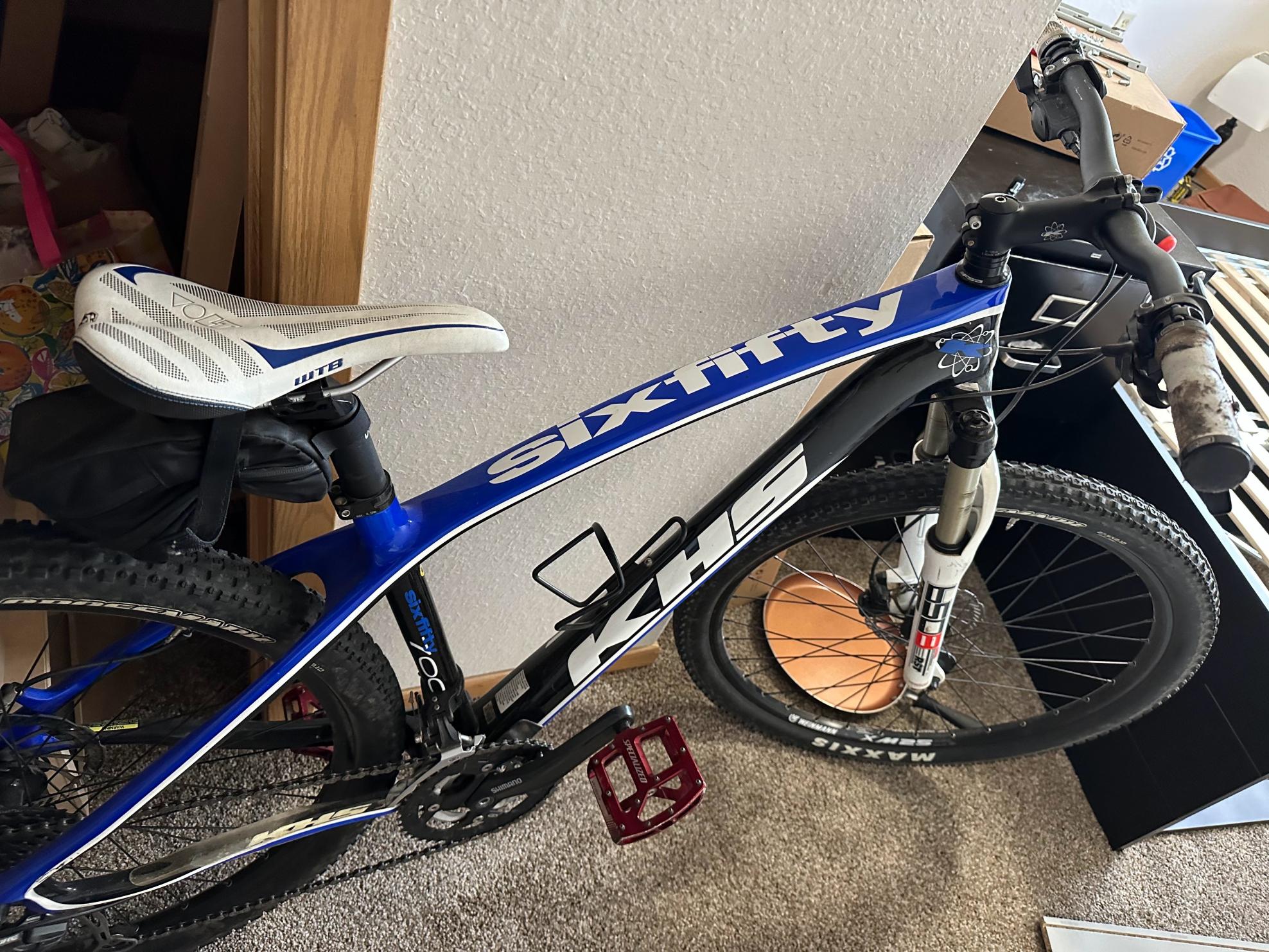 KHS Bicycles SIXFIFTY 700 Blue, Black, and White