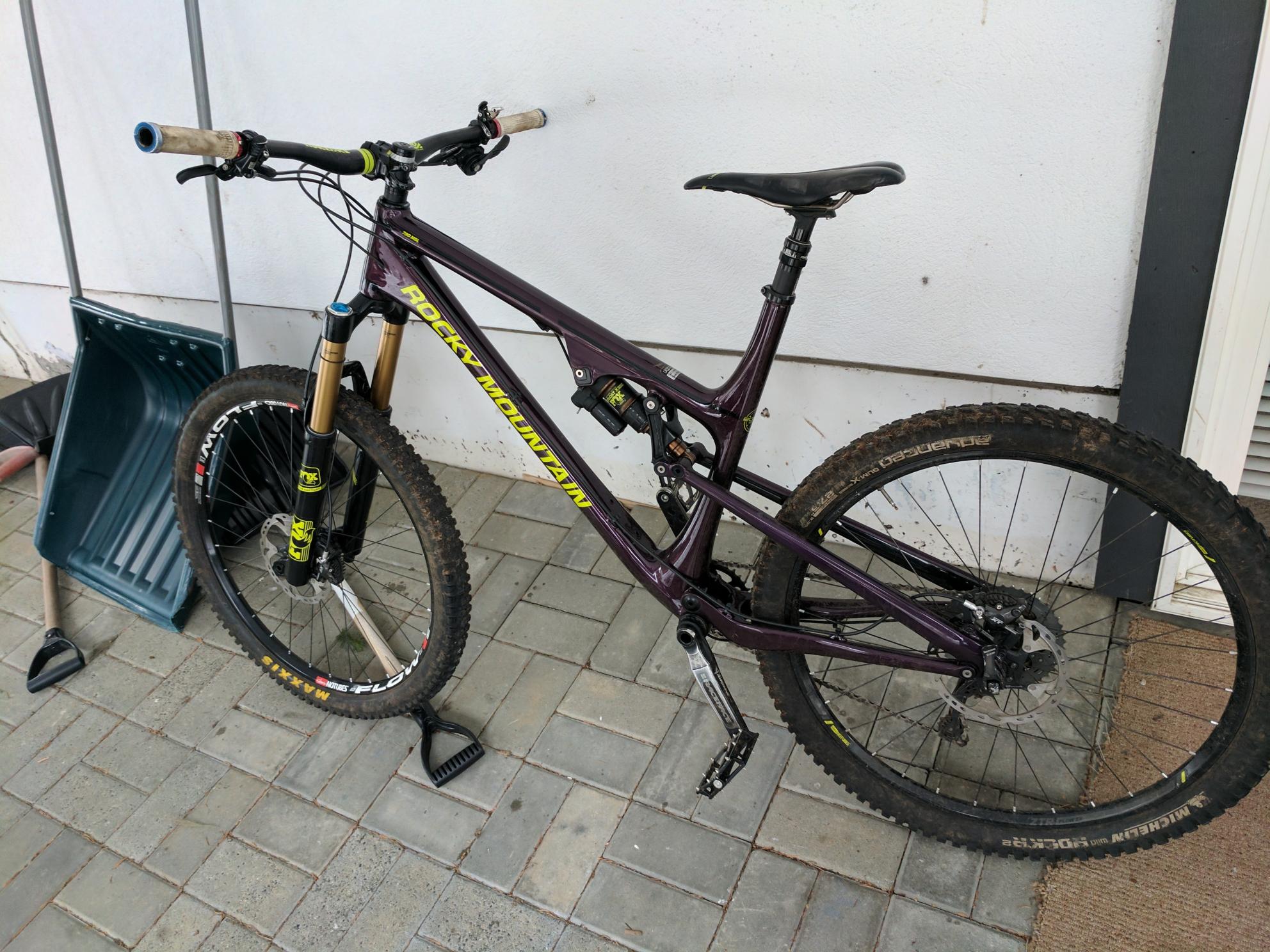2016 Rocky Mountain Bicycles Altitude 790 msl Purple