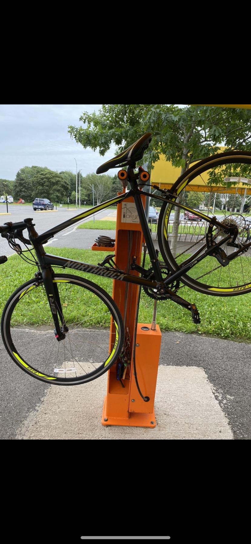 Northrock SR1 Black and Green