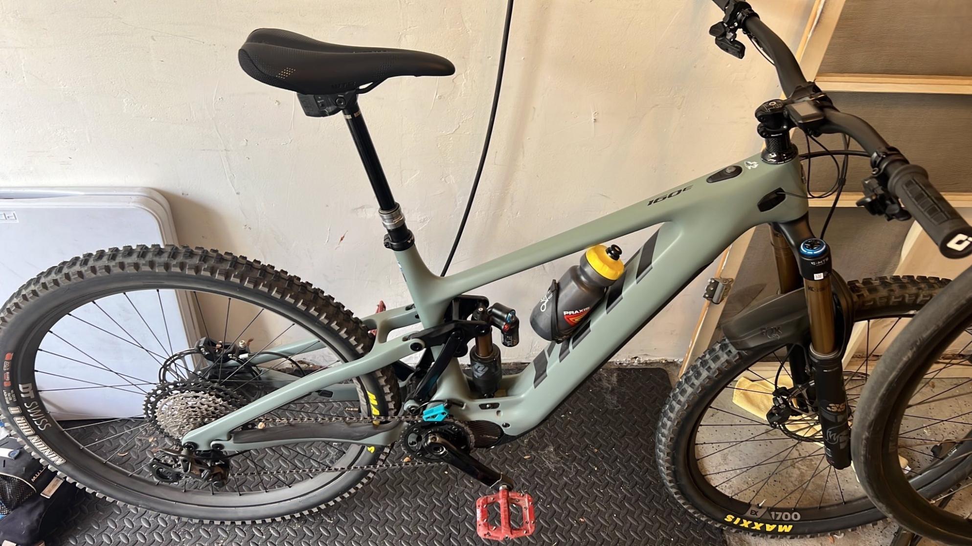 2022 Yeti 160e Green