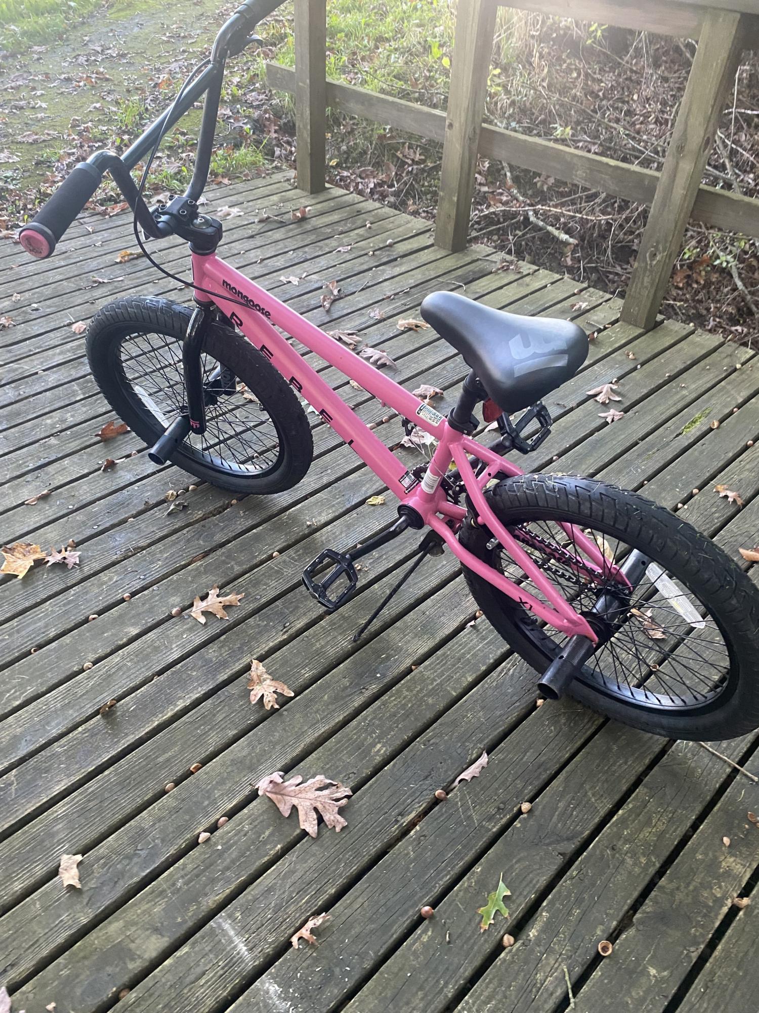 Mongoose Pink