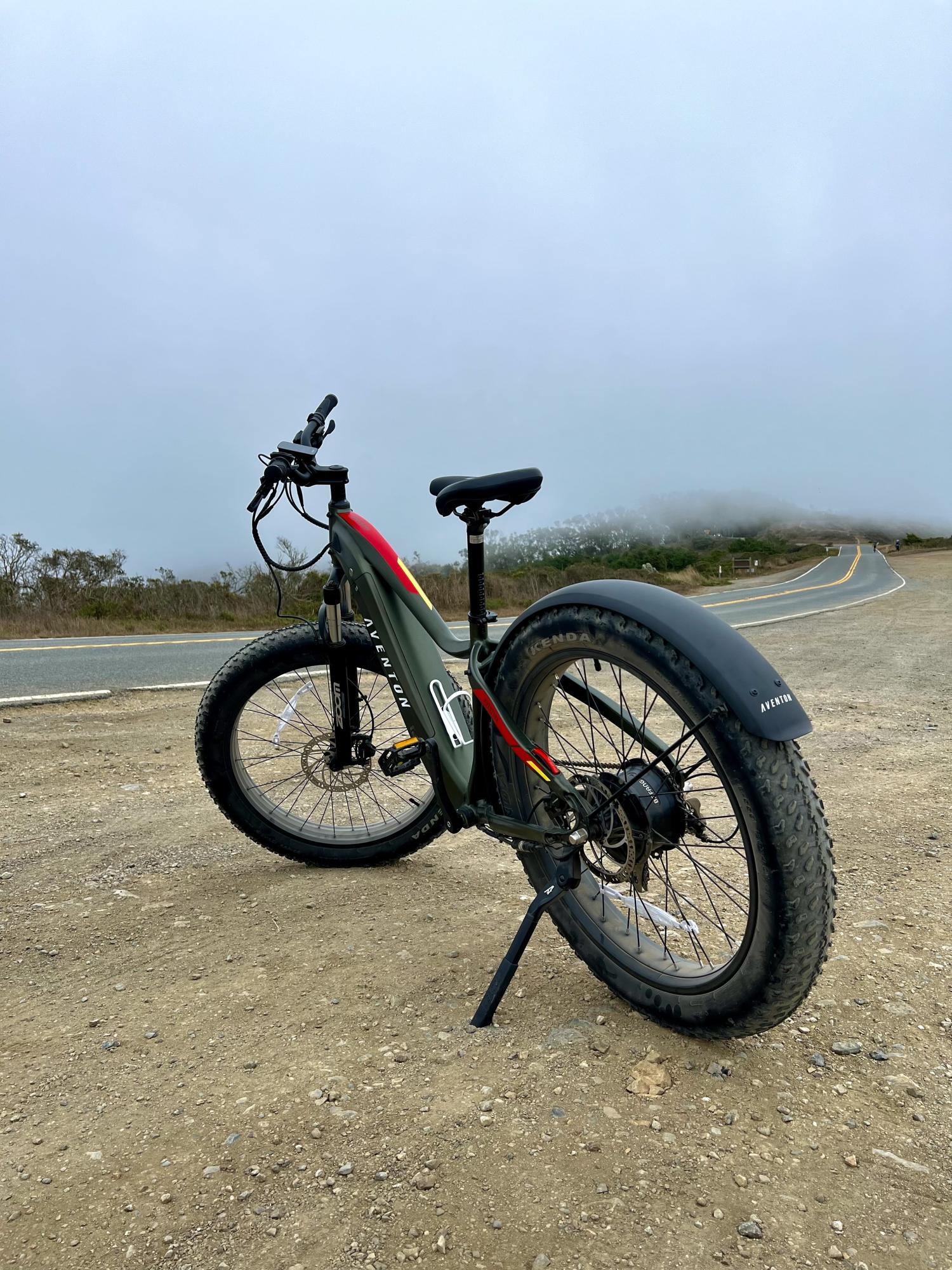 2022 Aventón Aventure Green