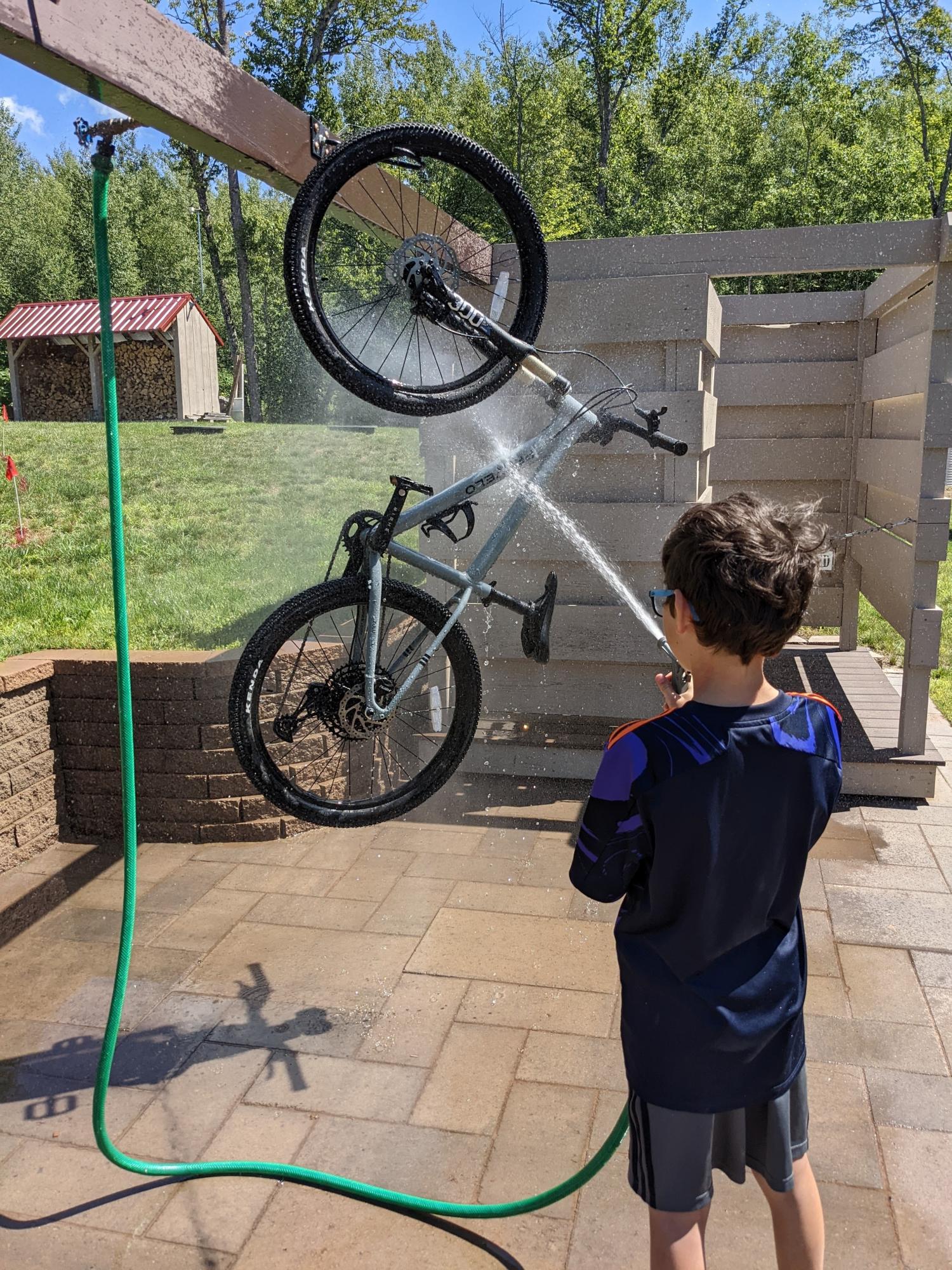 2021 Prevelo Zulu 4 Silver, gray or bare metal