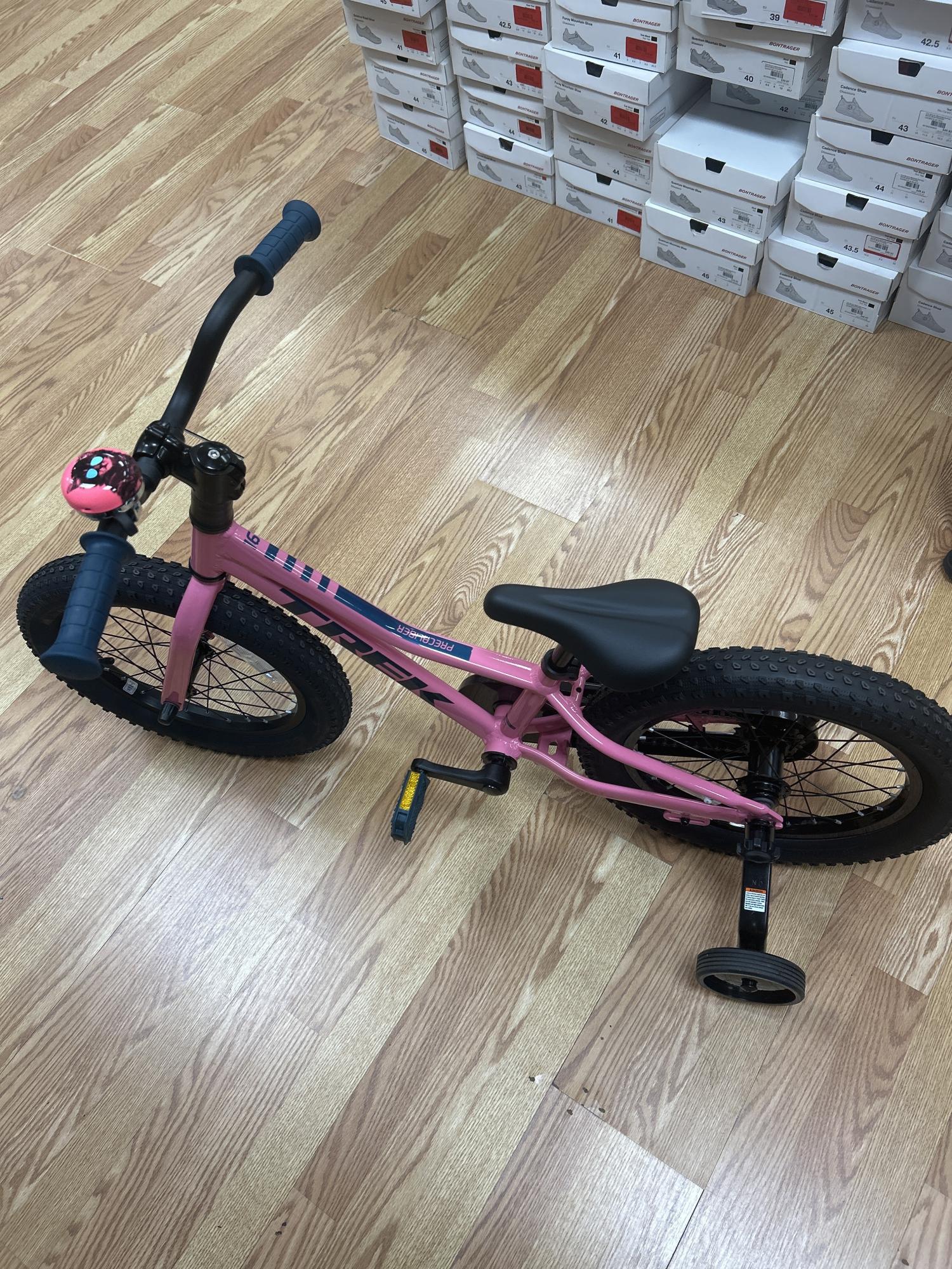 2025 Trek Pre caliber Pink