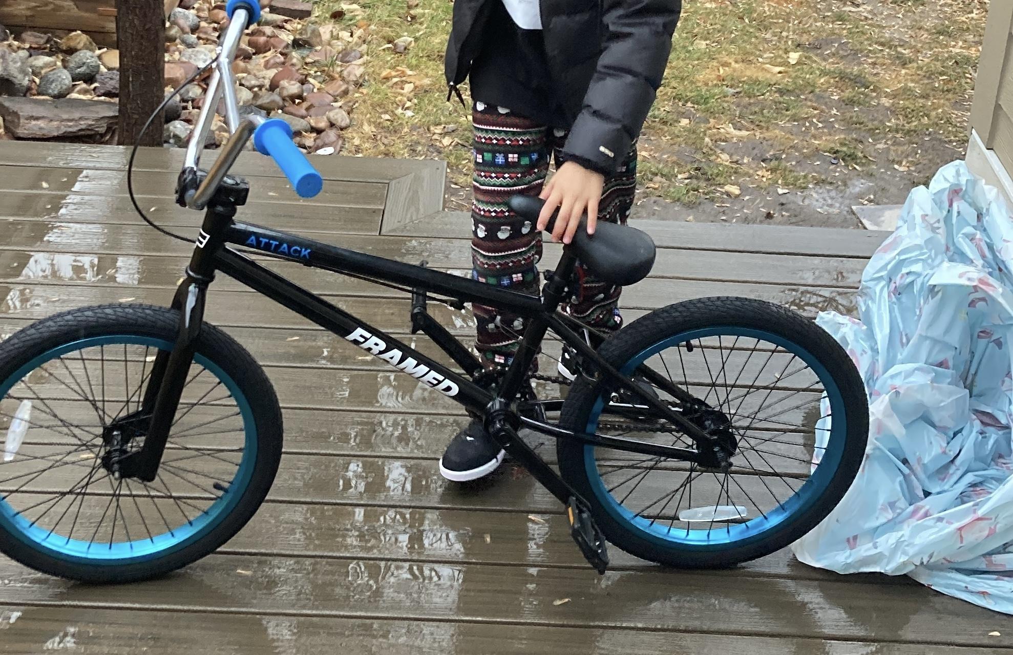 2024 FRAMED Attack Black and Blue